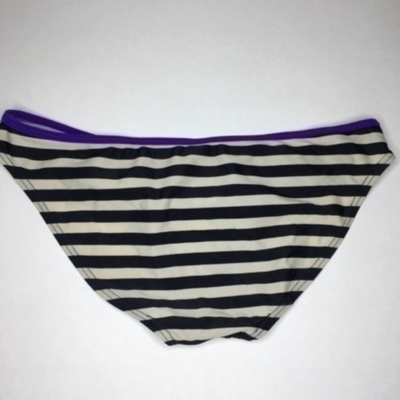 ASOS Bikini Bottom - Picture 3 of 4